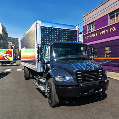 freightliner electric box truck|freightliner electric towing.